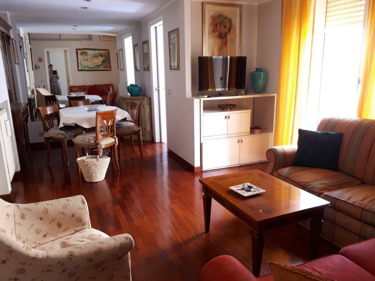 Rey Apartament Apartment โรม ภายนอก รูปภาพ